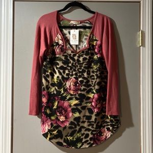 ✨C.C. Bella Boutique✨ Cheetah + Flowerprint blouse